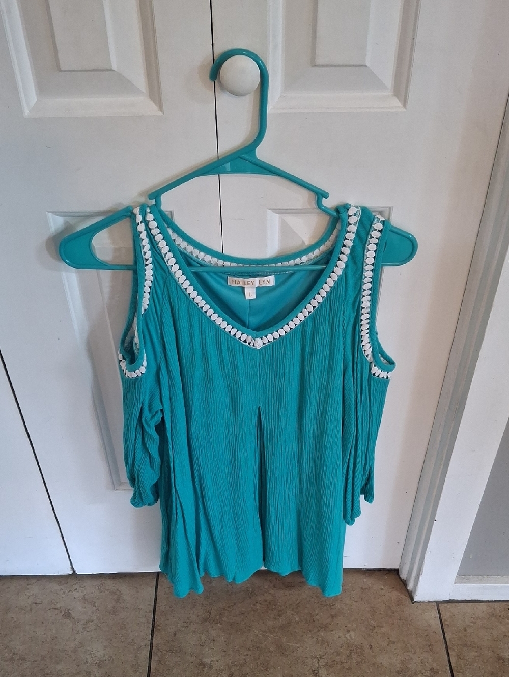 Turquoise Cold-Shoulder Knit Top with White Trim